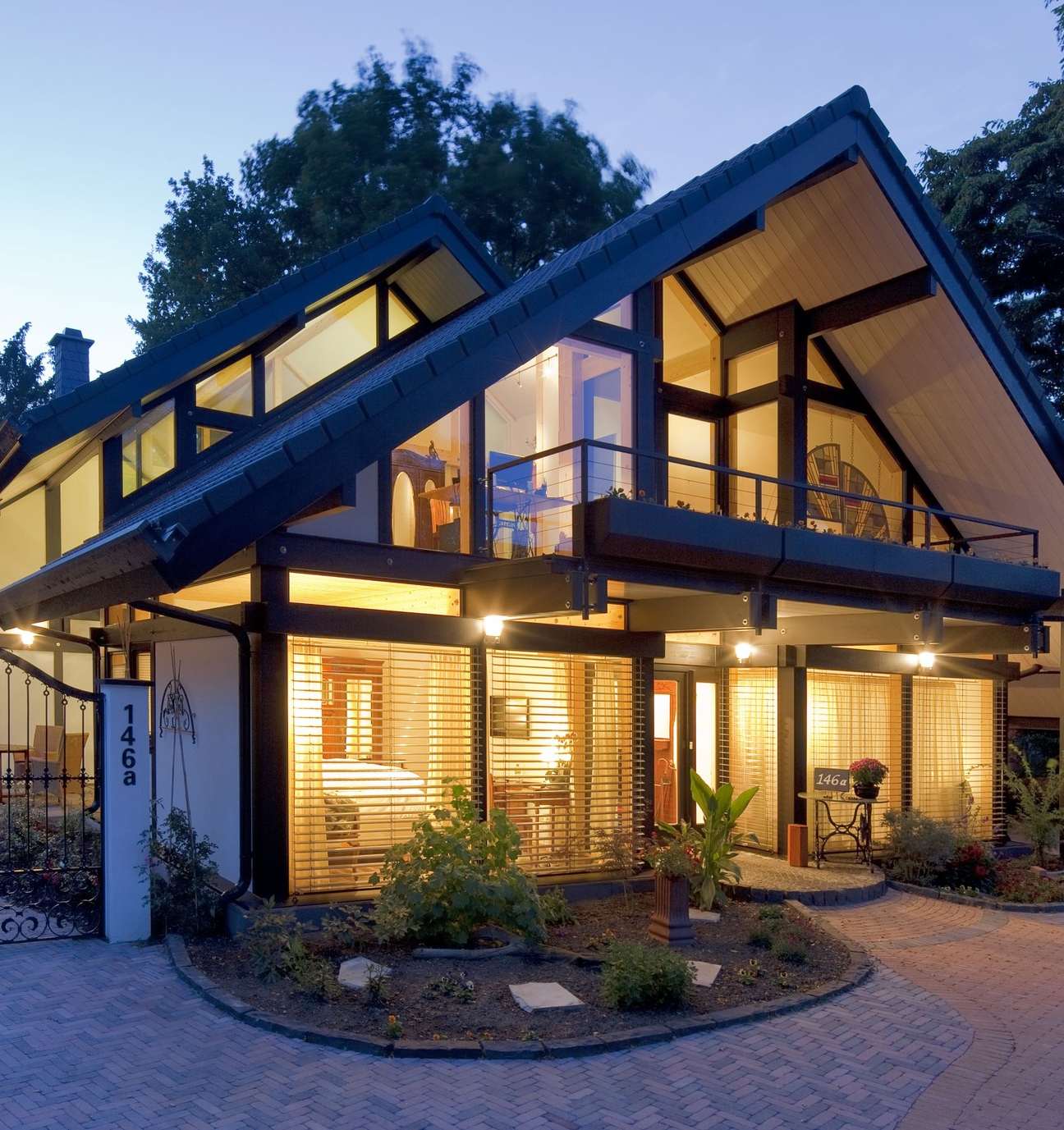 gallery02